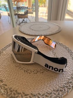 Anon Ski/Snowboard Goggles + Extra Lens