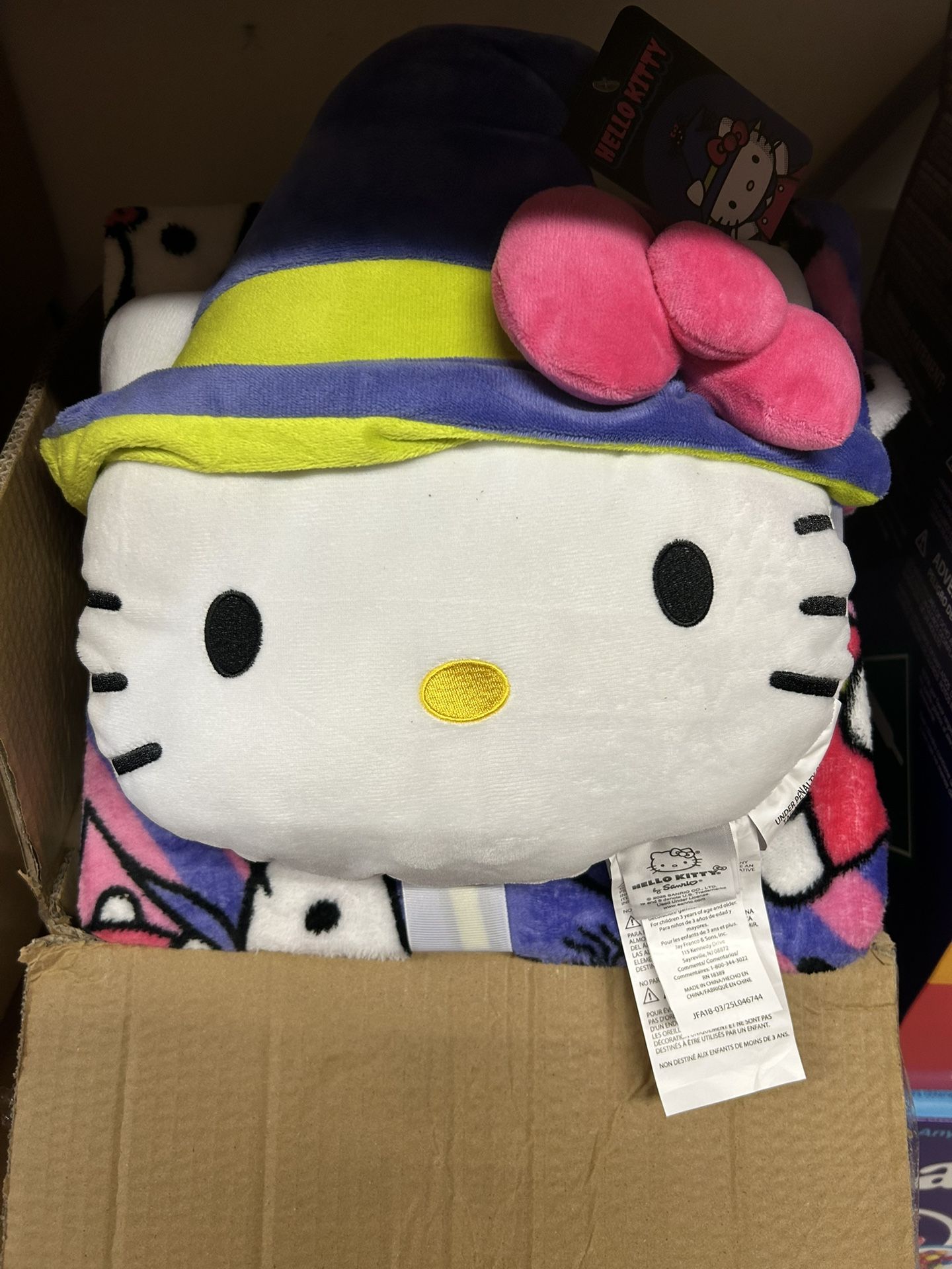 Hello Kitty Nothing Pillow & Plush Blanket Set