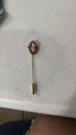 Avon Pendant
