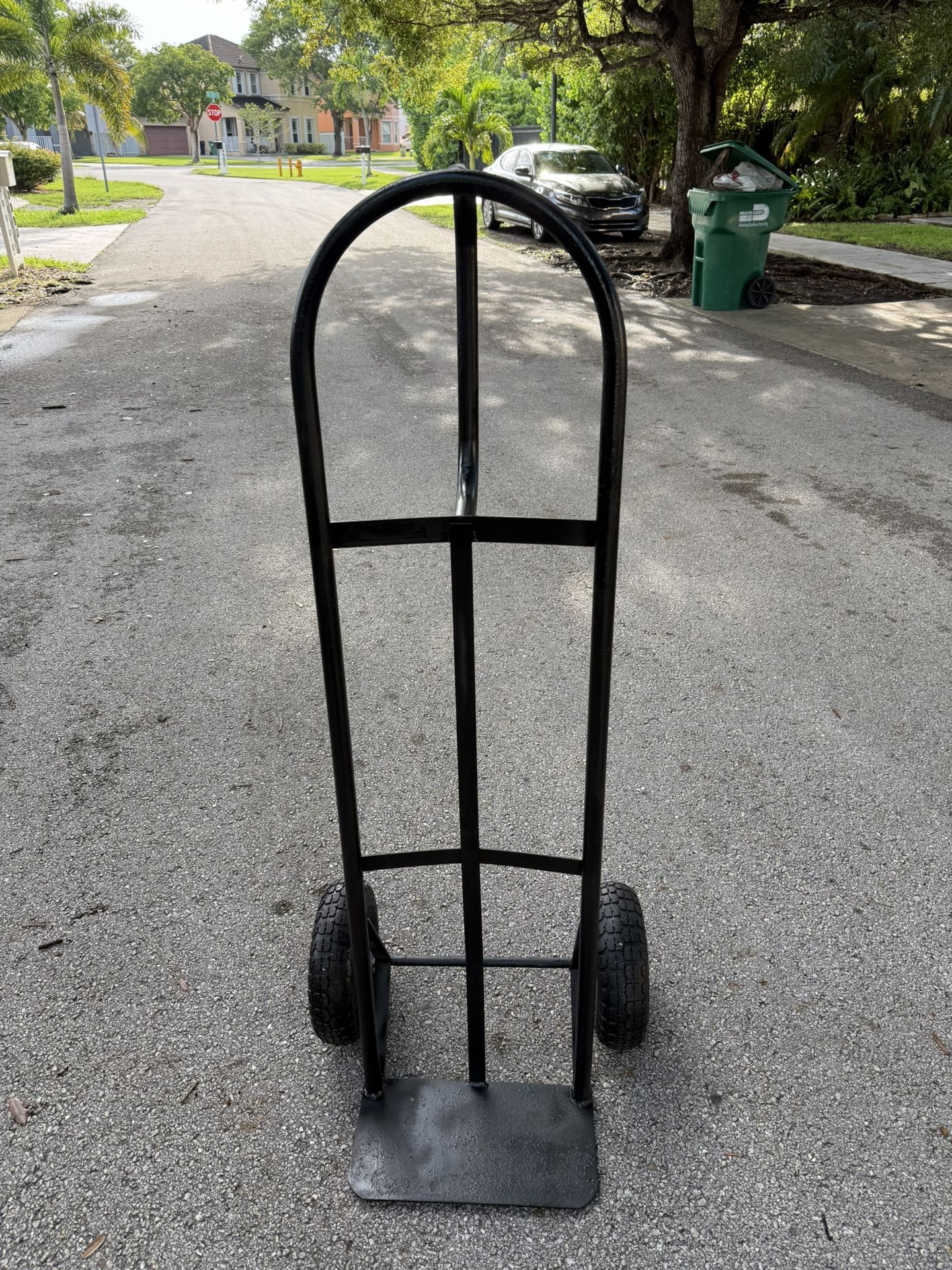 Hand truck (new tires 🛞)