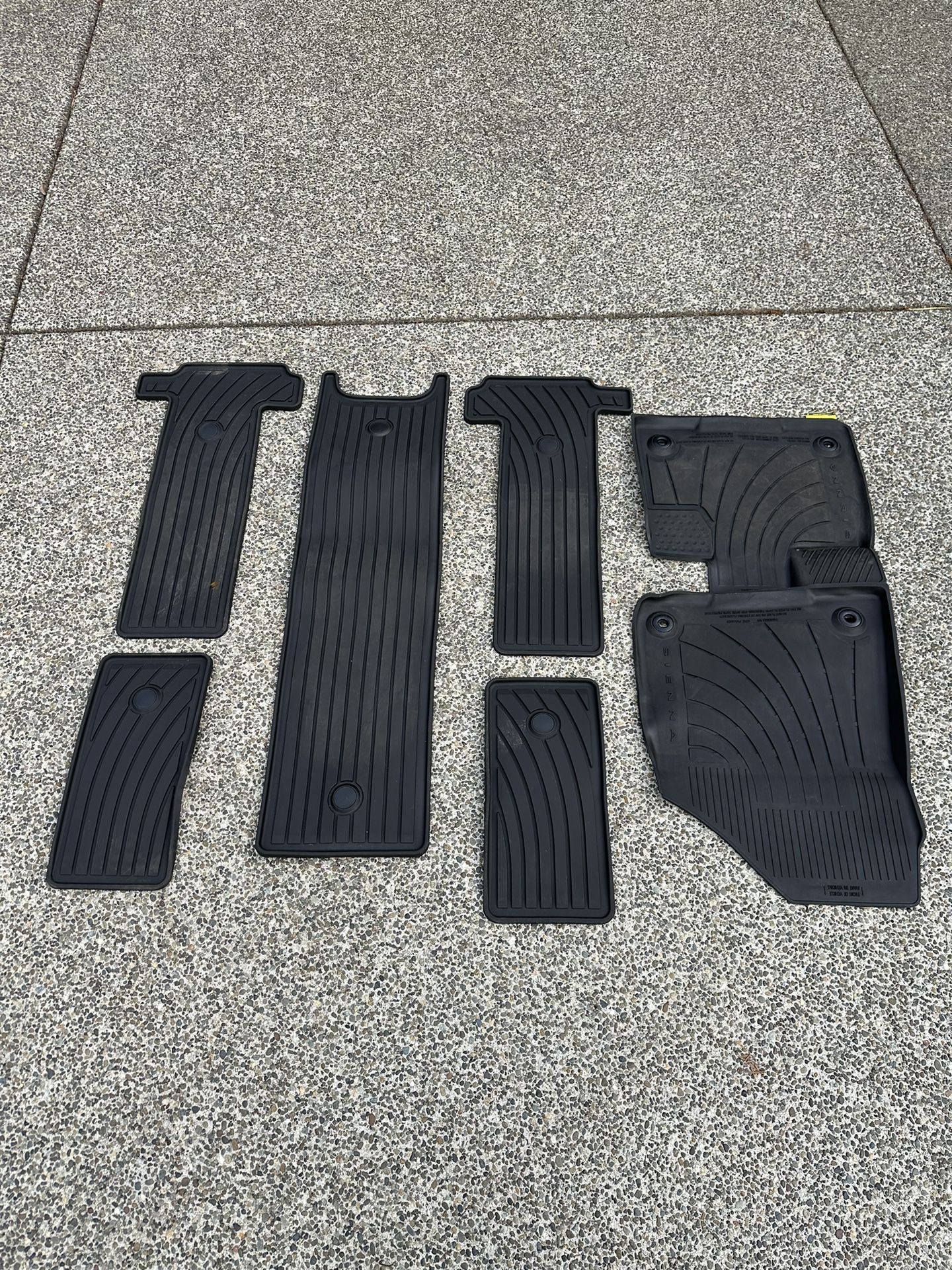 Toyota Sienna All-Weather Mats (2021-2024 7 Seater)