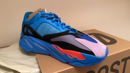 Yeezy. 700 Hi-res Blue 