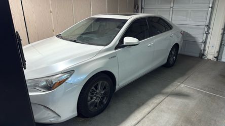2016 Toyota Camry Hybrid