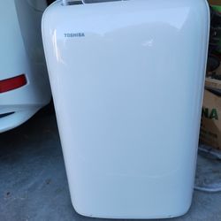 Toshiba 8000 BTH Portable AC