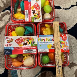 Play Right Play Food Basket, 42 Piece Set