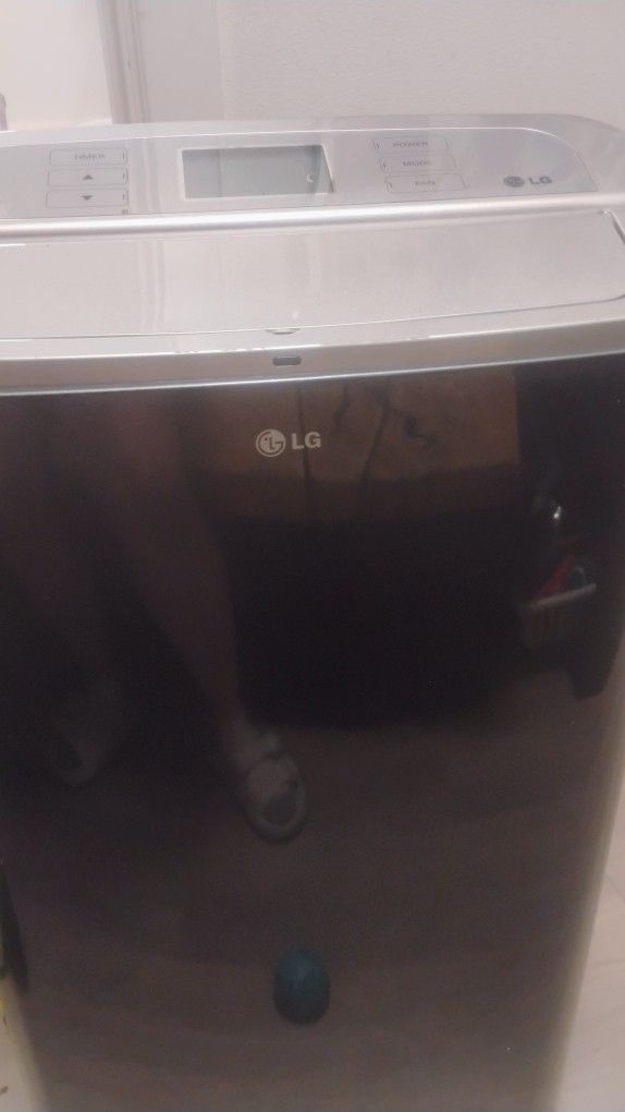LG AIRCONDITIONER