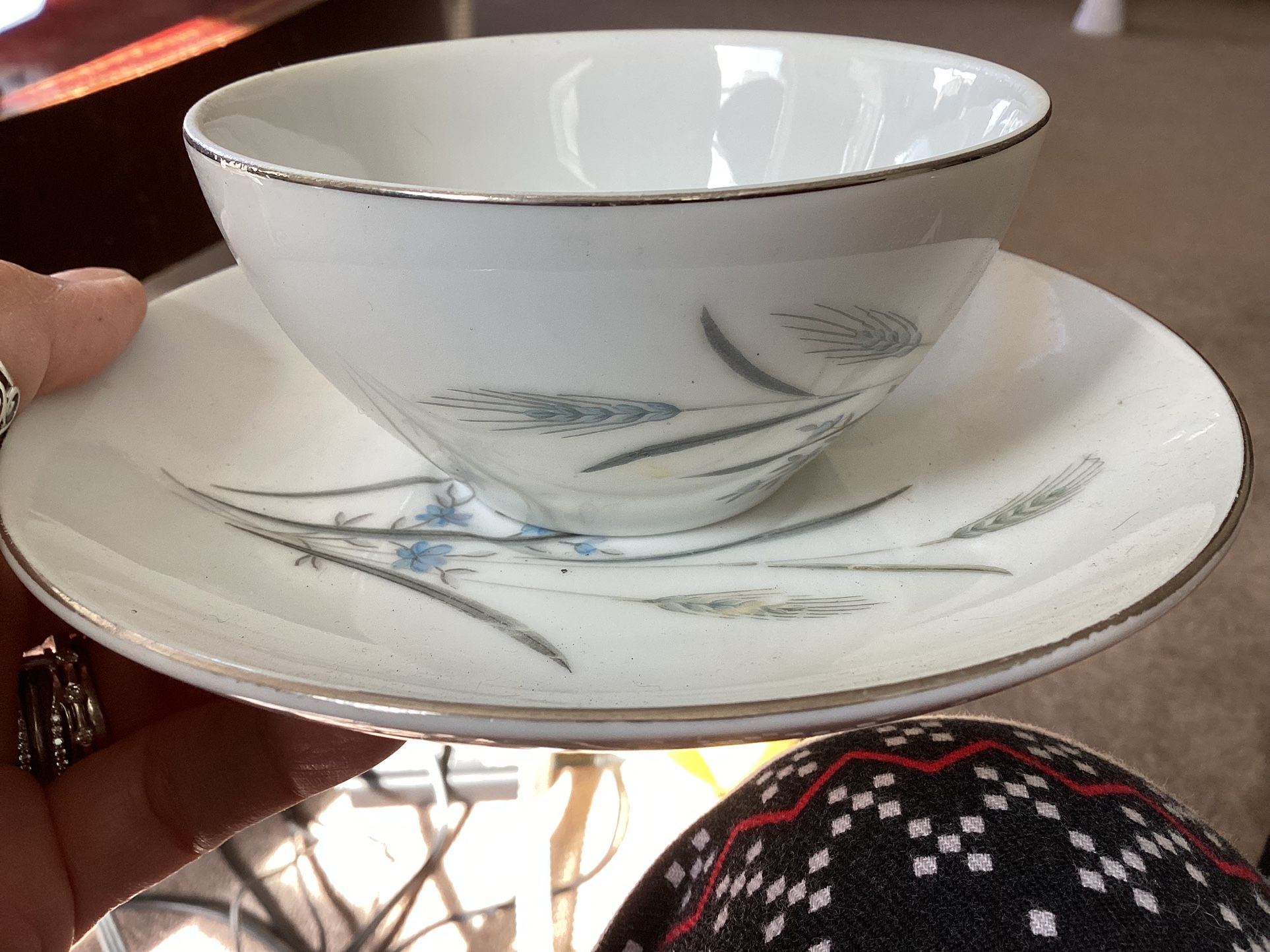Set Castlecourt Fine China Wheat Harvest 4 Cups And Saucers