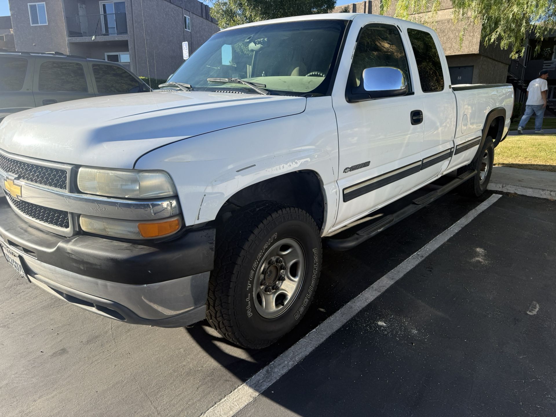  8.1L  Silverado 2001 Parts Or Register And Drive 