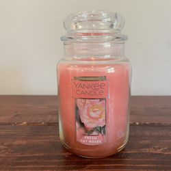 Yankee Candle Large Jar Candle Fresh Cut Roses Housewarmer 22oz Single Wick New