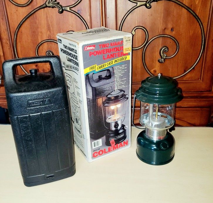 Vintage Coleman Powerhouse Lantern In Like New Condition