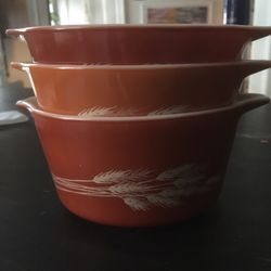 Vintage Pyrex Nesting Casserole Bowls 
