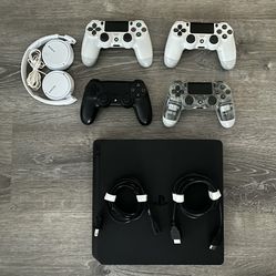 PS4 Slim Black w/ 4 Controllers and Headphones included