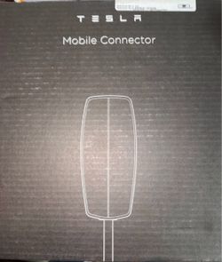 Brand new Tesla Mobile connector v2l