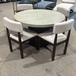 Dining table set