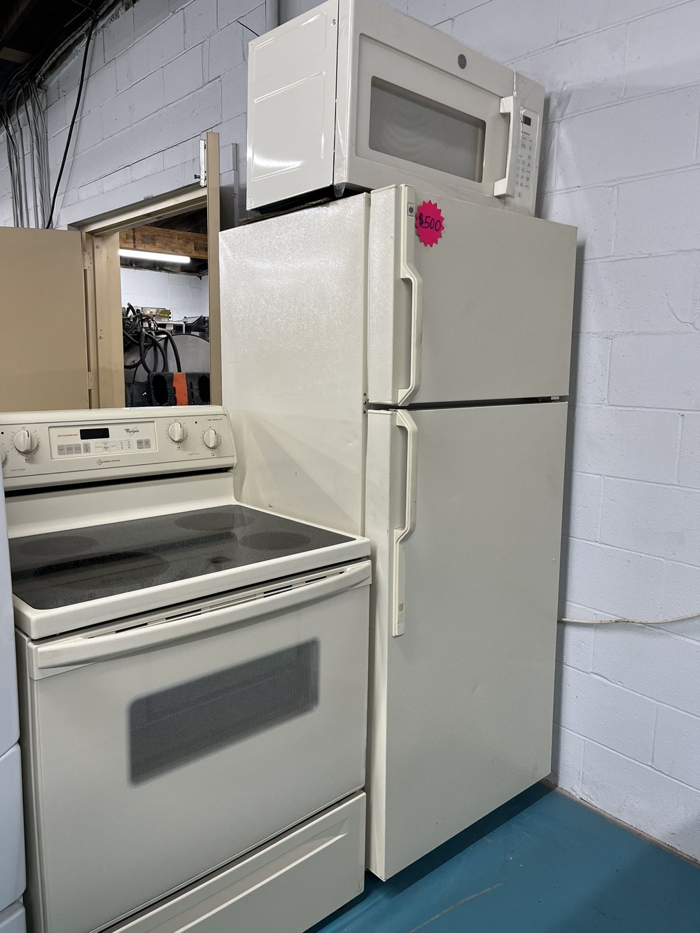 User Set Color Cream Fridge And Stove Used Microwave New 28x67