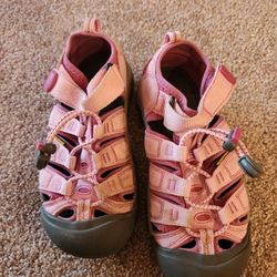 Keen Size 2 Water Shoes