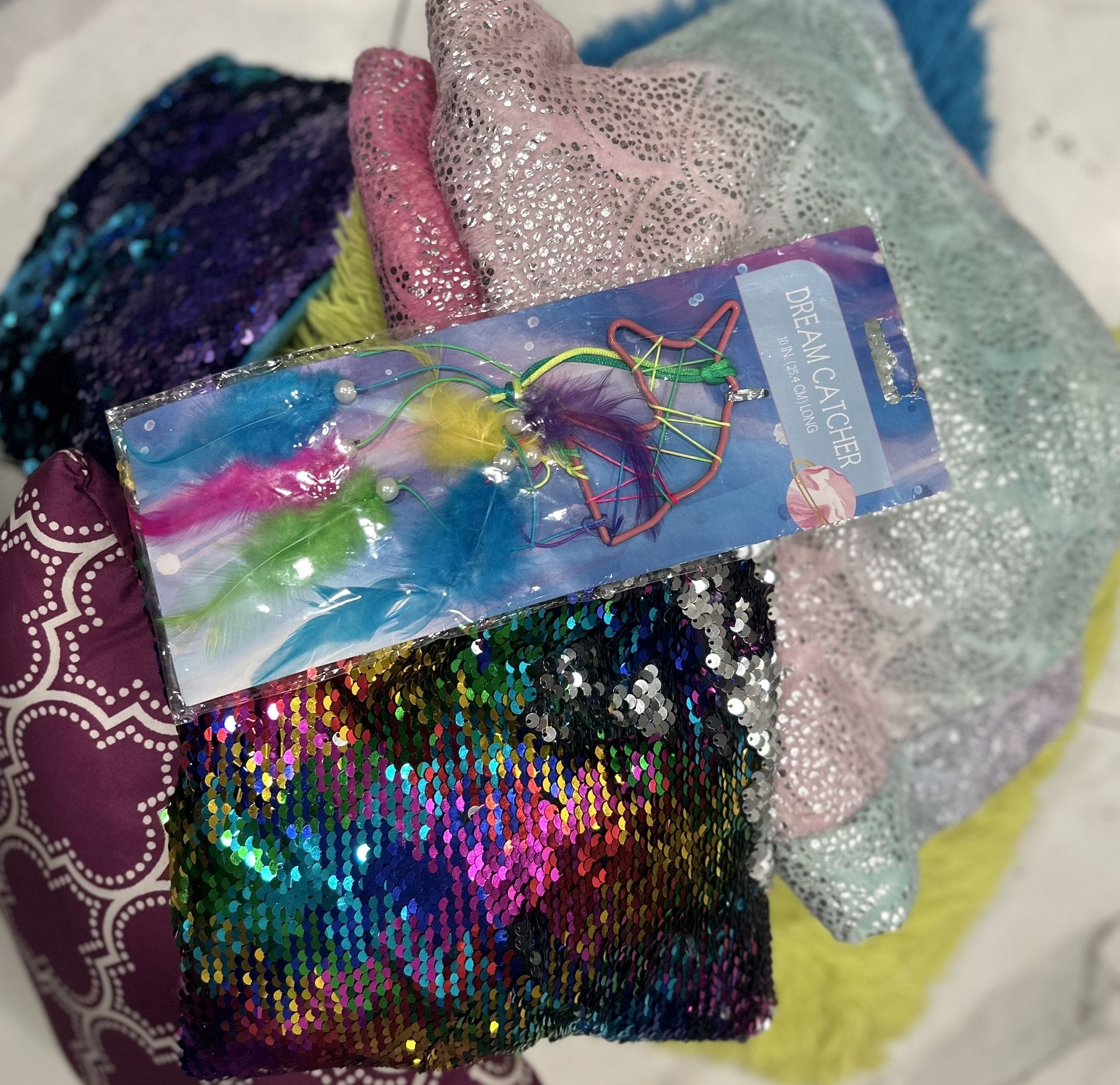 Random little Girls Room Pillow & Mermaid Tail Snuggie