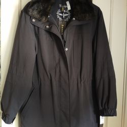 NWT Women's Black Parka - Medium 