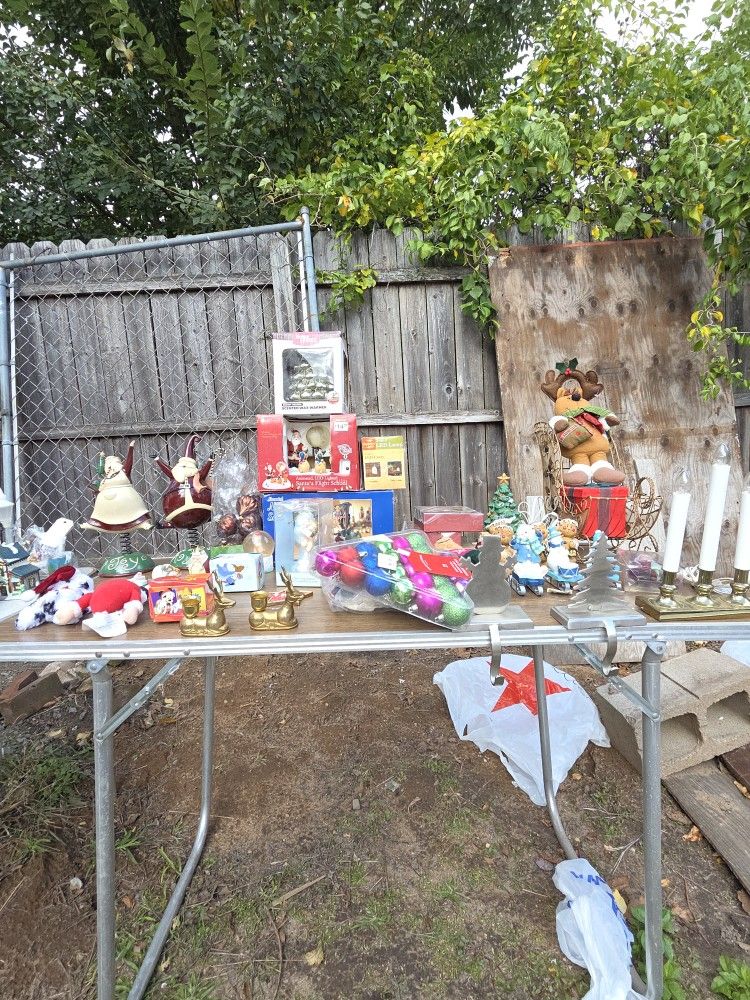 Christmas Stuff Big Lot 100's Of Goodie