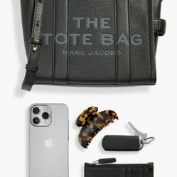 AUTHENTIC Marc Jacob’s leather  Tote Bag 