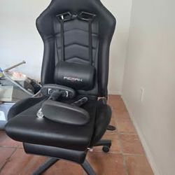 Ficmax Ergonomic Gaming Chair with Footrest