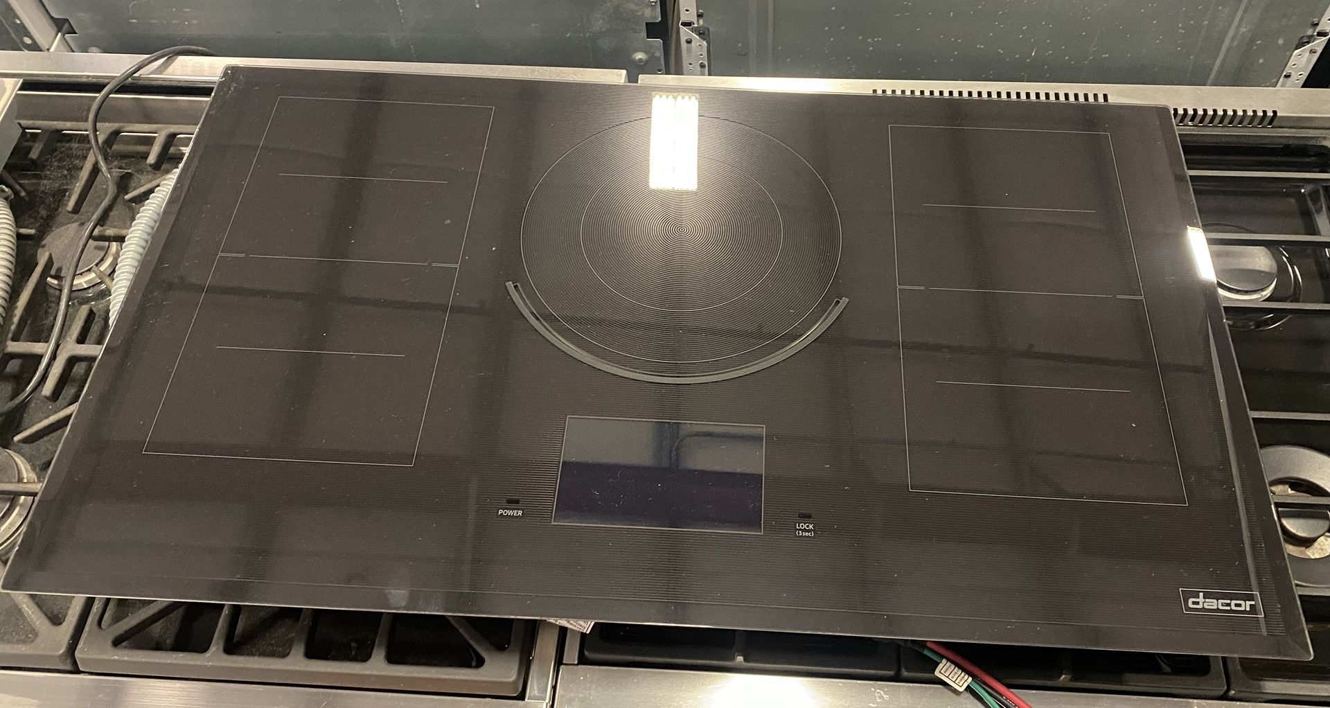 DACOR 36” SMART INDUCTION COOKTOP NEW w/WARRANTY
