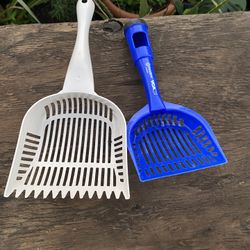 plastic cat litter scoops