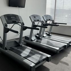 Life Fitness Treadmill