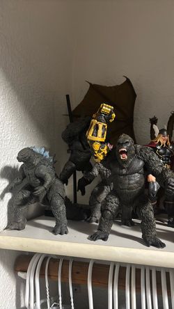 Hiya monsterverse
