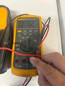 Fluke 87V True RMS Multimeter with Test Leads