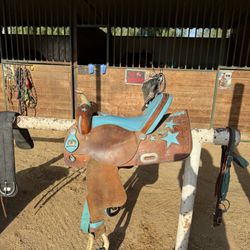 No Brand Western Saddle