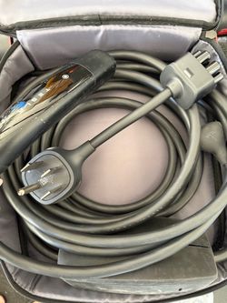Tesla Mobile Connector
