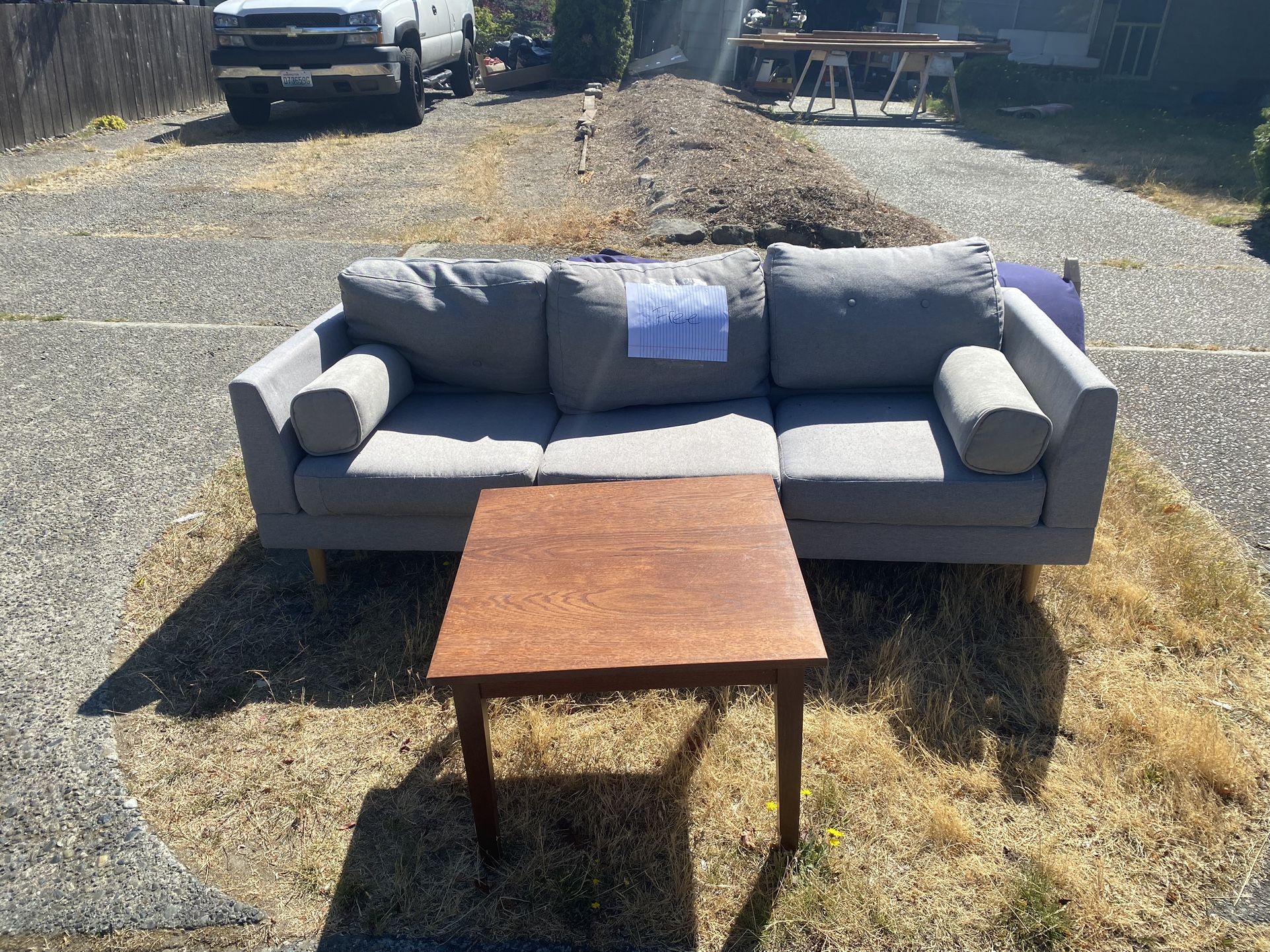 Free Couches And Table-Curb Alert