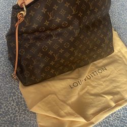 Louis Vuitton Artsy MM Monogram Canvas Shoulder Bag