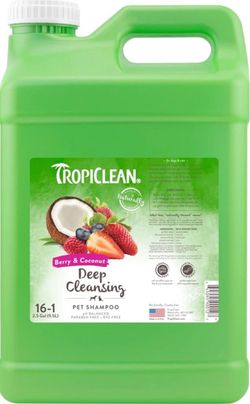 TropiClean Berry & Coconut Scent Deodorizing Dog Shampoo – 2.5 Gallon