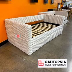 Modern White Textured Daybed with Pull-Out Trundle Bed | Twin Guest Bed Lounge/ Upholstered