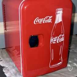 Coca-Cola Mini Fridge - Retro 6 Can Cooler/Warmer - Works Great