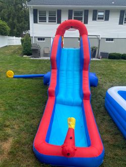 Inflatable waterslide