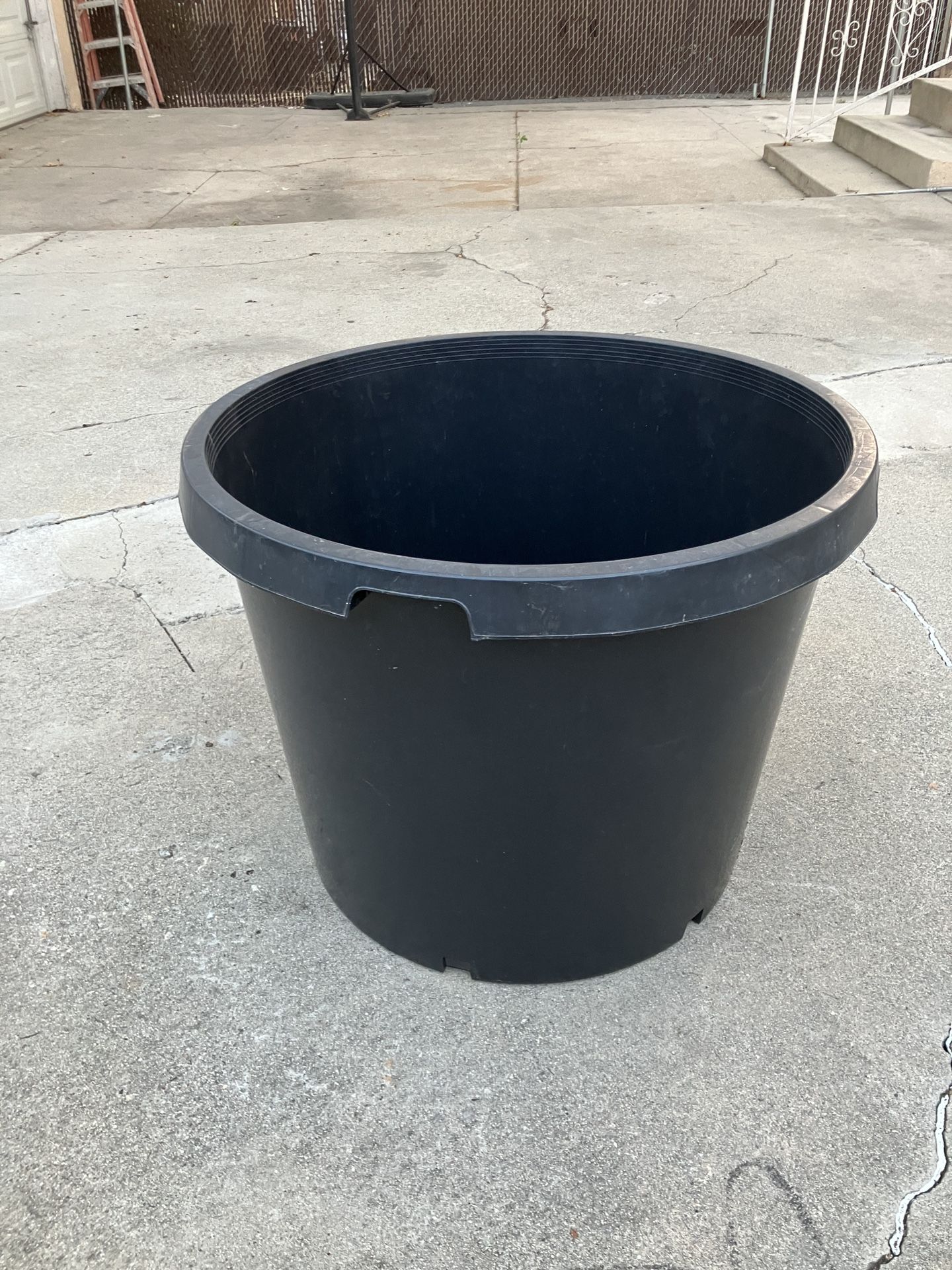 25 Gallon Nursery Pot