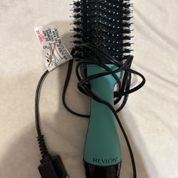 Revlon One-Step Hair Dryer and Volumizer, pick up in Temple city 