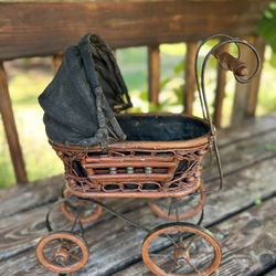 Vintage 1920’s Doll Carriage 