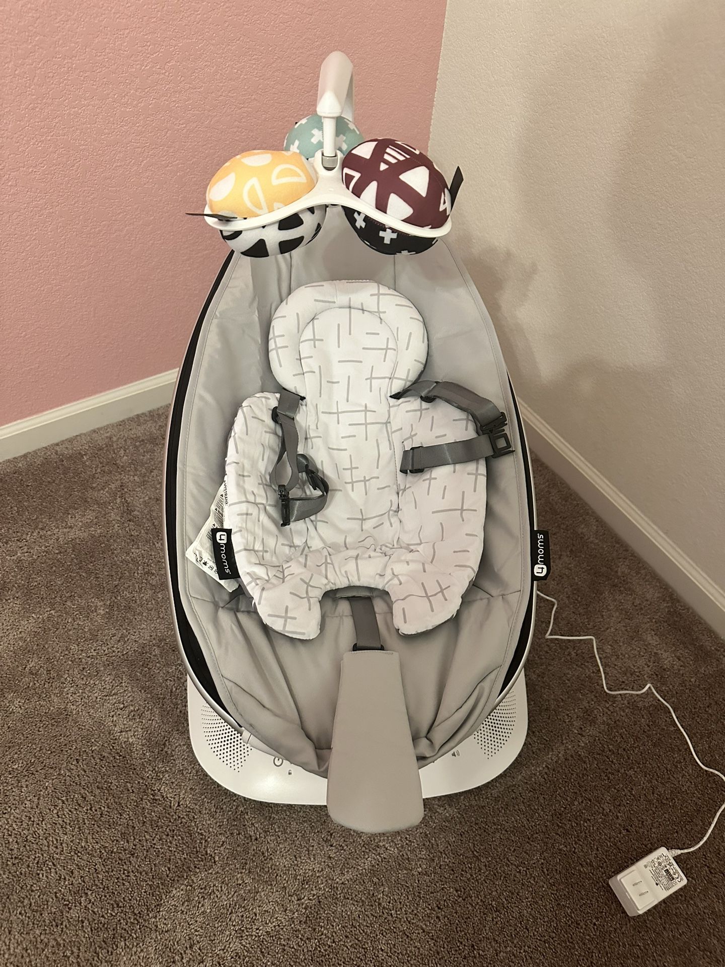 4moms MamaRoo Multi-Motion Baby Swing, Bluetooth Enabled with 5 Unique Motions, Grey