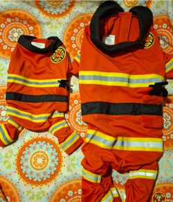 FIREMAN DOG COSTUMES