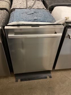 Bosch 800 Series 24 in. Top Control Tall Tub Bar Handle 42DBA Dishwasher New Scratch and Dent