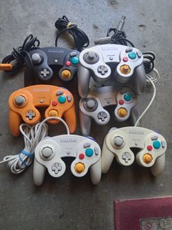 Gamecube controllers
