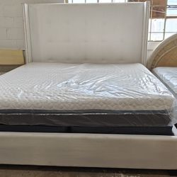Memory Foam King Size Mattress And Box Springs With Bed Frame 🚚 Free Delivery 🚚