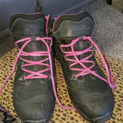 Women's Expo Gortex Hiking Boots Size 9