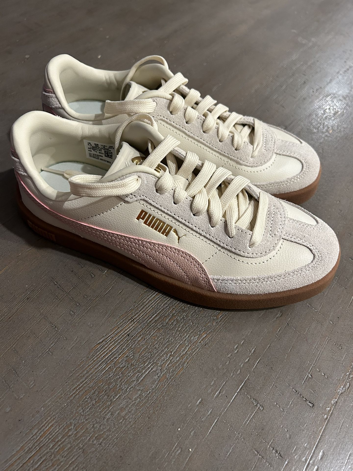 Puma Sneakers