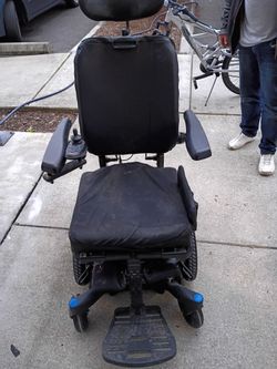 M400Q Electric wheelchair