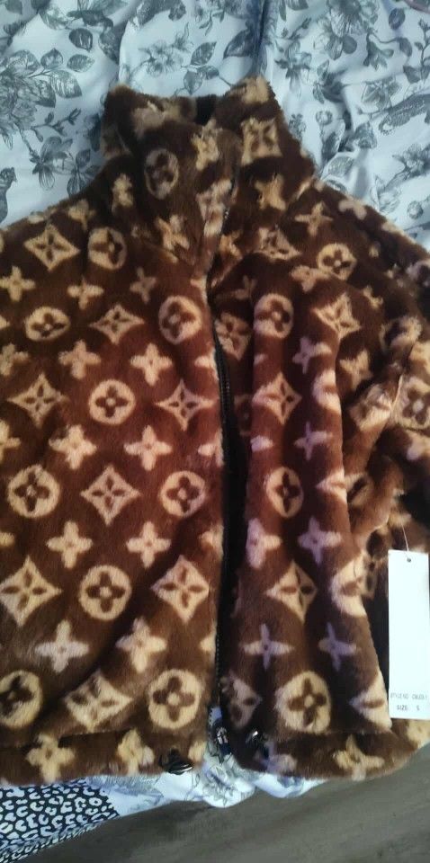 Lv Jacket